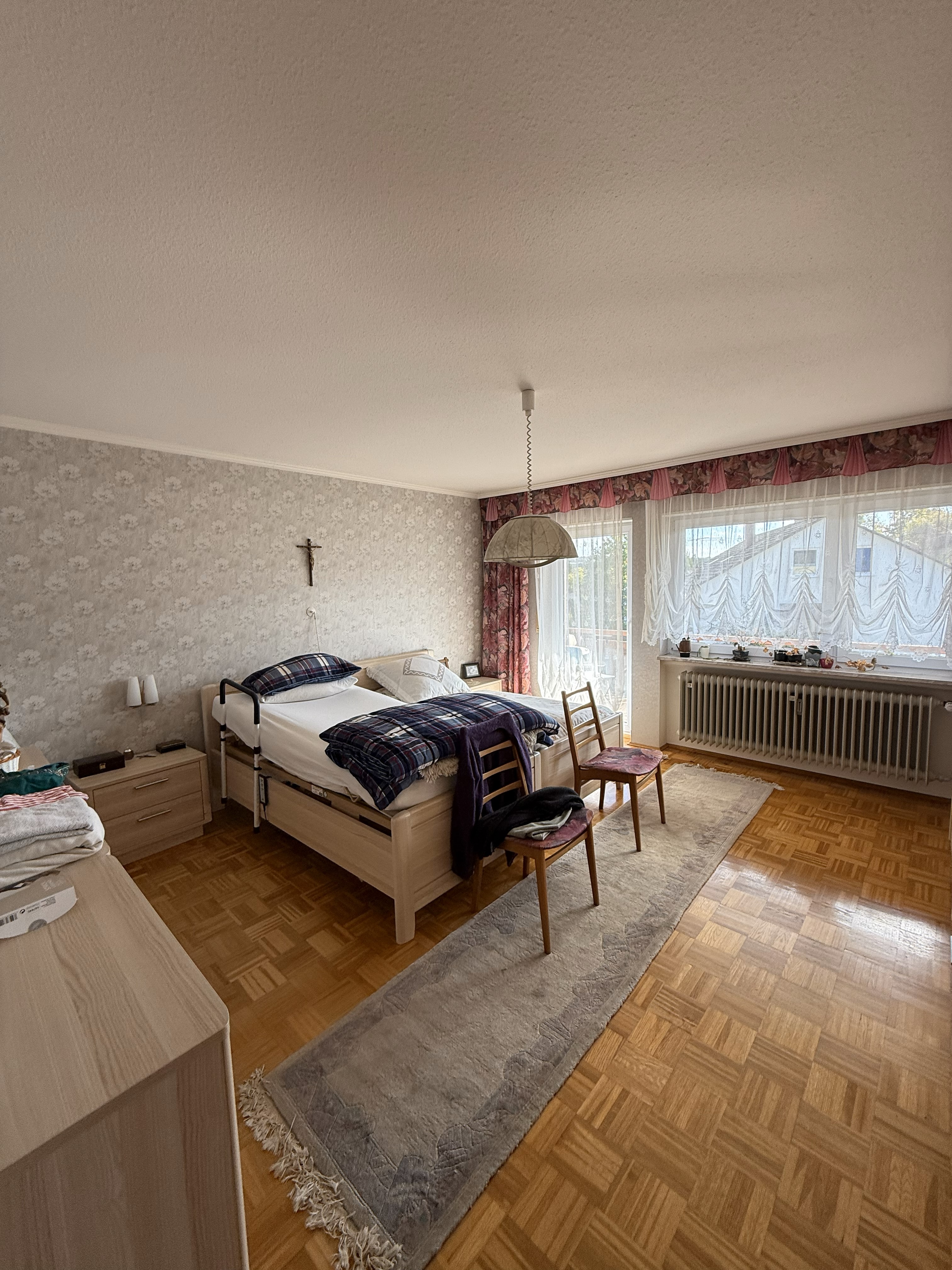 Schlafzimmer Hauptwohnung